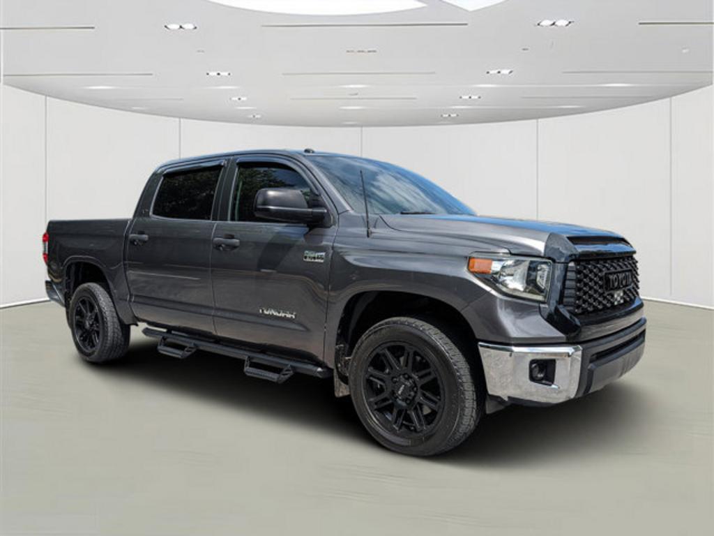2019 Toyota Tundra SR5's photo