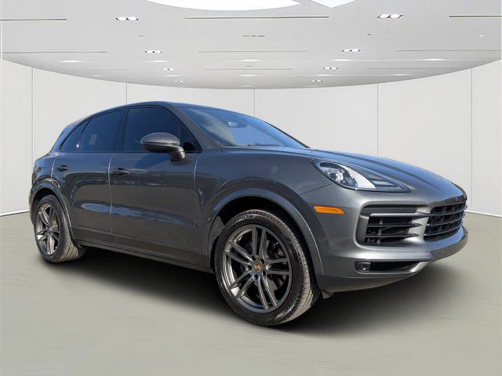 2020 Porsche Cayenne Base's photo