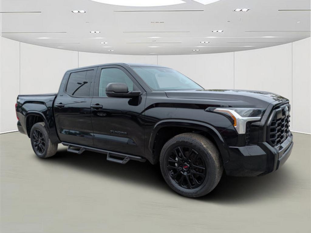 2023 Toyota Tundra SR5 3.4L 4WD CrewMax 5.5' Bed's photo