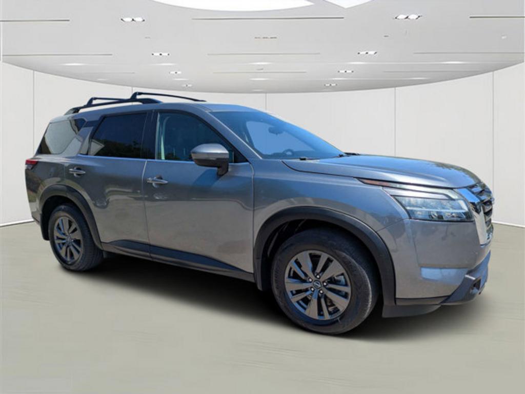 2022 Nissan Pathfinder SV 2WD's photo