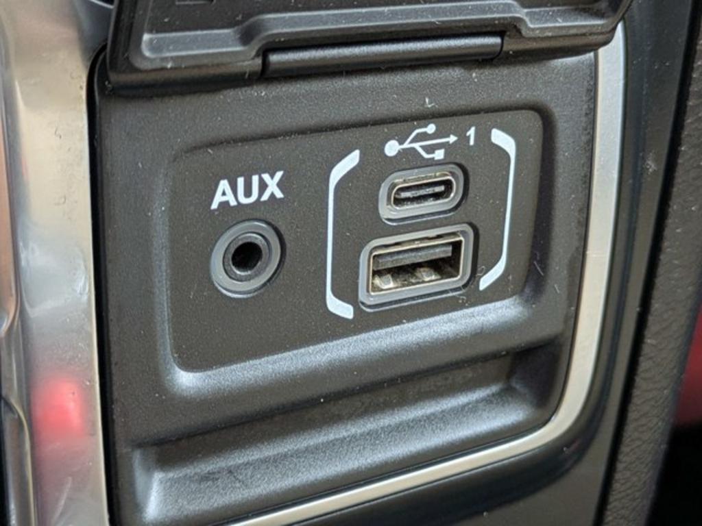 Jeep Wrangler photo 23