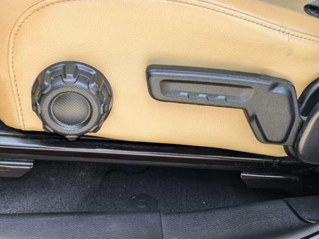 Jeep Wrangler photo 19
