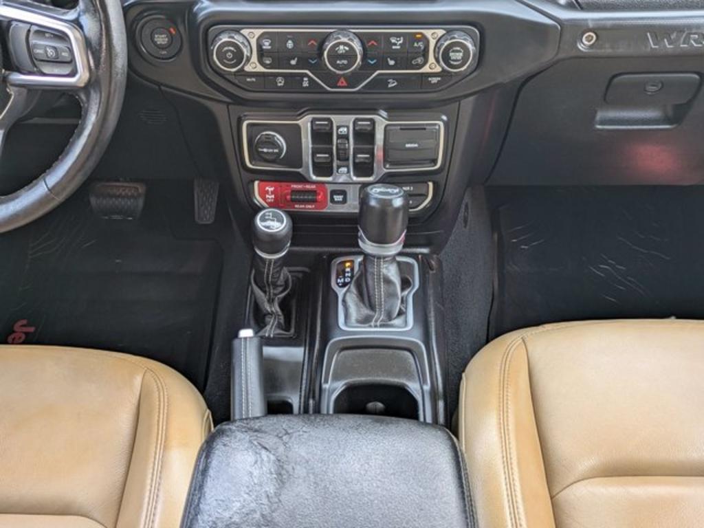 Jeep Wrangler photo 18