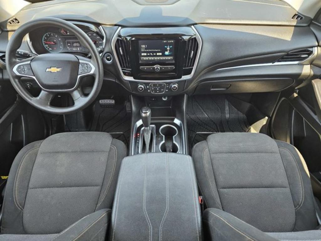 Chevrolet Traverse photo 14