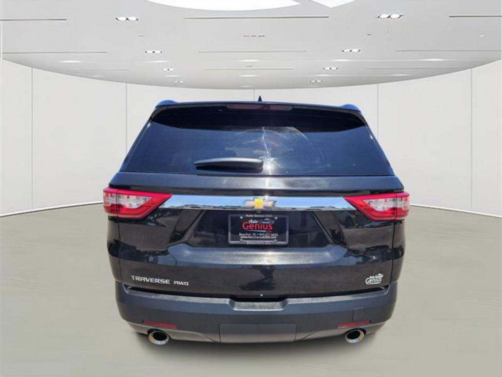 Chevrolet Traverse photo 4