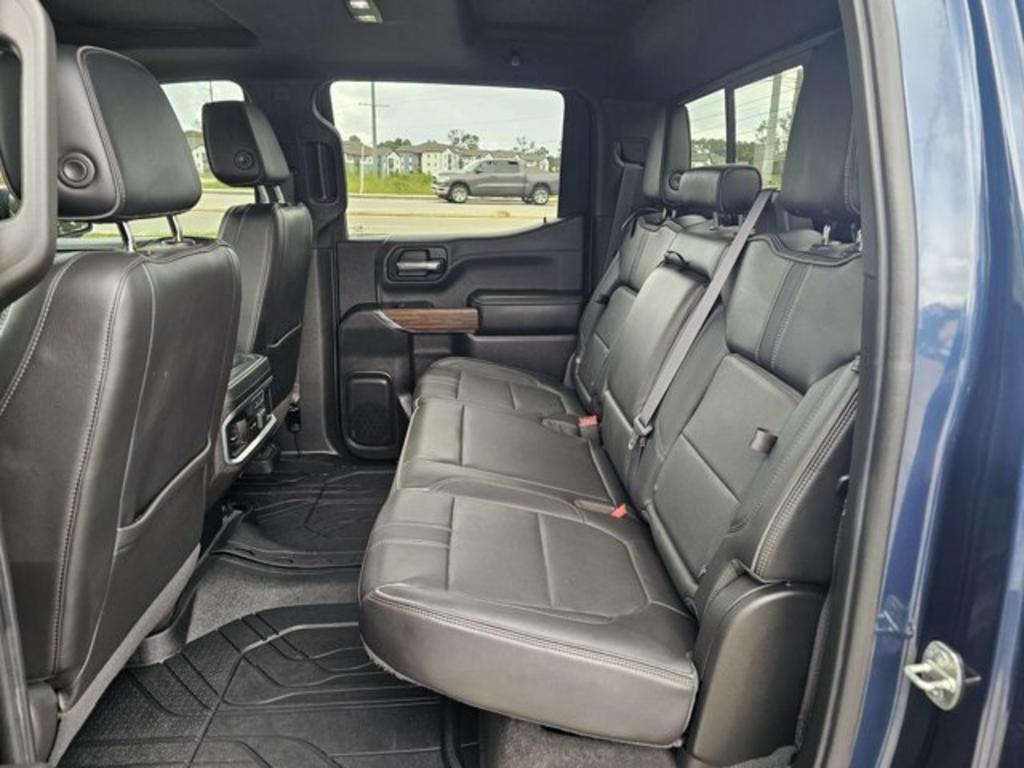 Chevrolet Silverado photo 13
