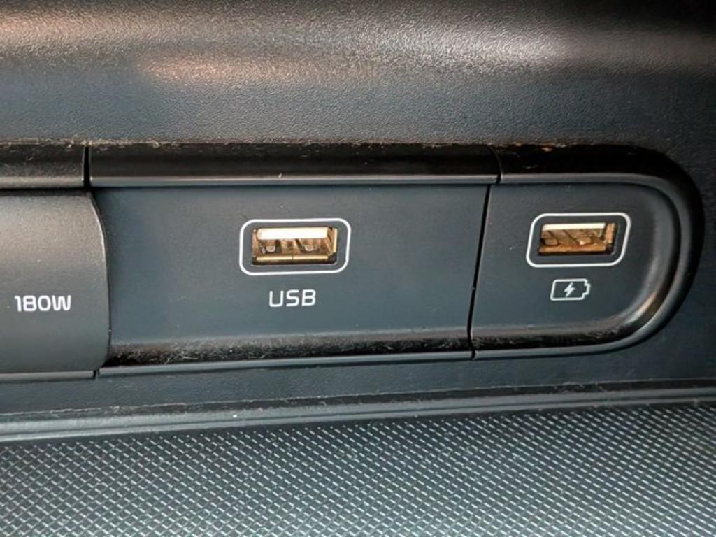 Kia K5 photo 21