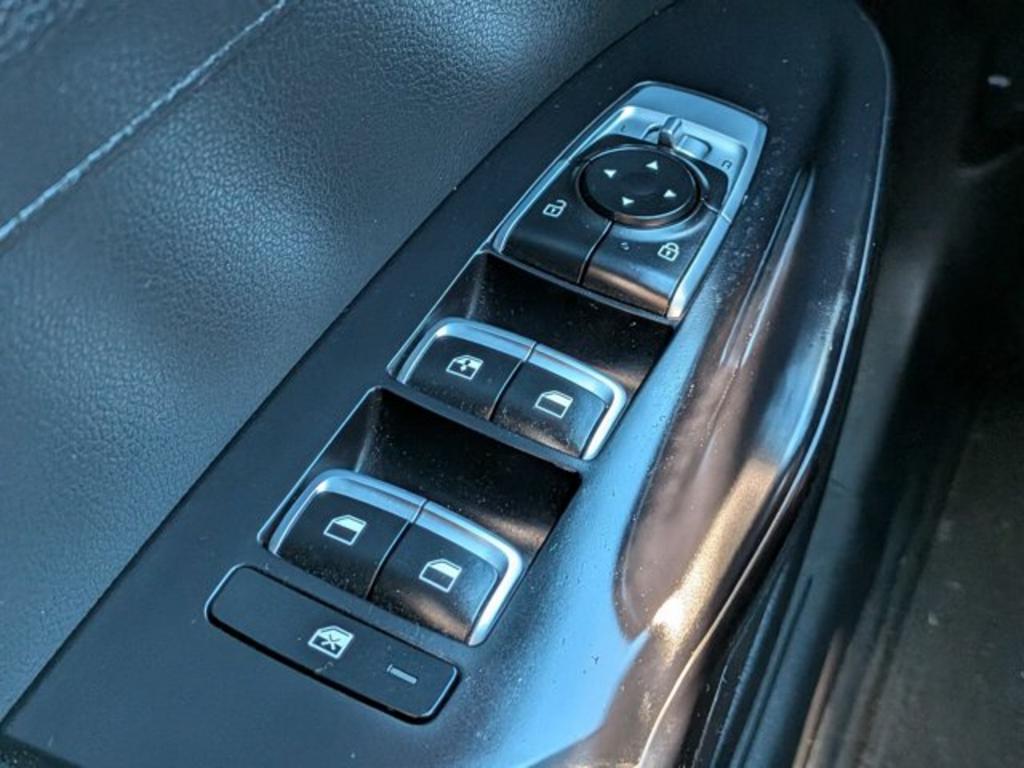 Kia K5 photo 22