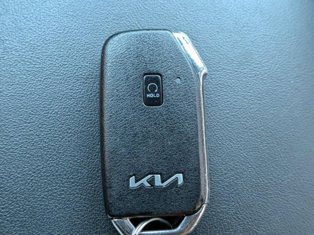 Kia K5 photo 27