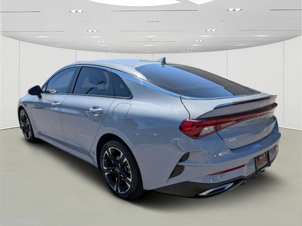 Kia K5 photo 5
