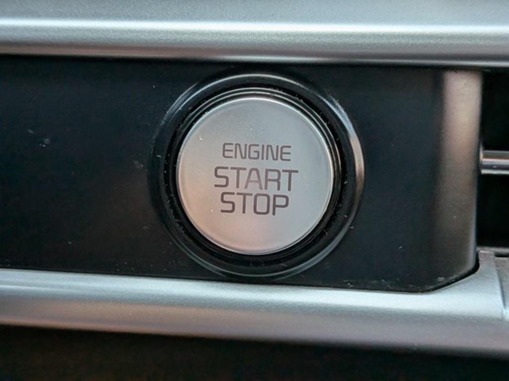 Kia K5 photo 26
