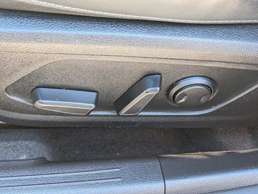 Kia K5 photo 18