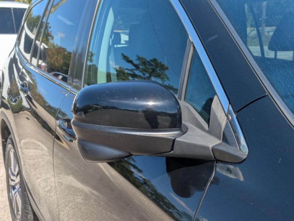Honda Pilot photo 11